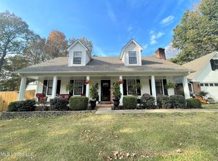 2771 Beaver Head Dr, Nesbit, MS 38651