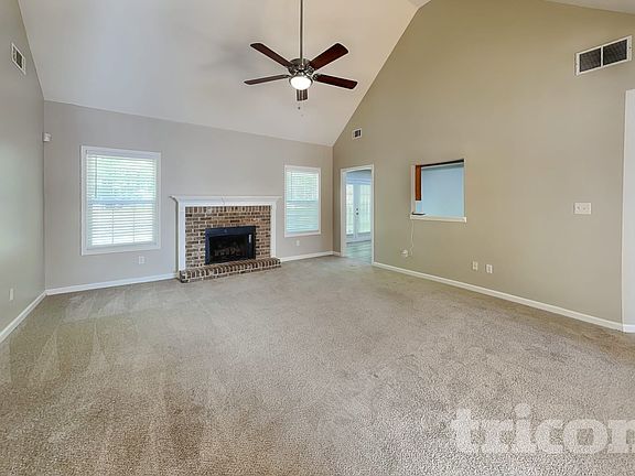 3rd image of 45 Pebble Creek Dr