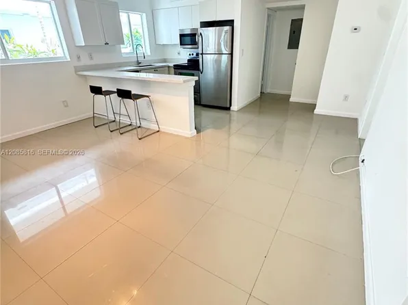 8035 Crespi Blvd, Miami Beach, FL