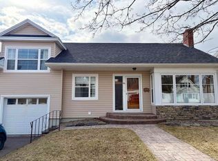 80 Roosevelt Ave, Truro, NS B2N 1B6