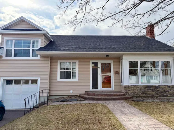 80 Roosevelt Ave, Truro, NS B2N 1B6