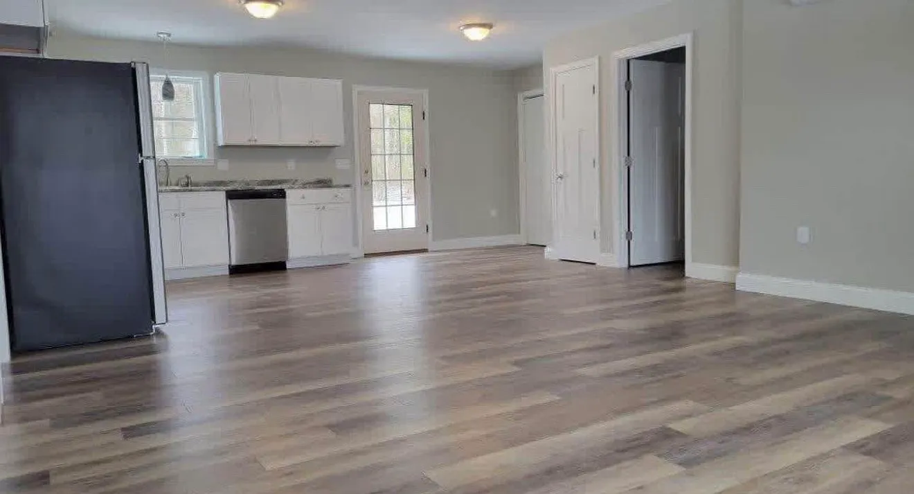 2 bed, $2,000 — Photo 4
