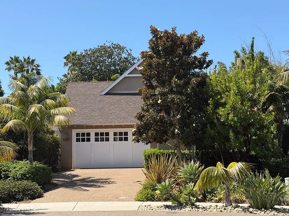 1517 Halia Ct