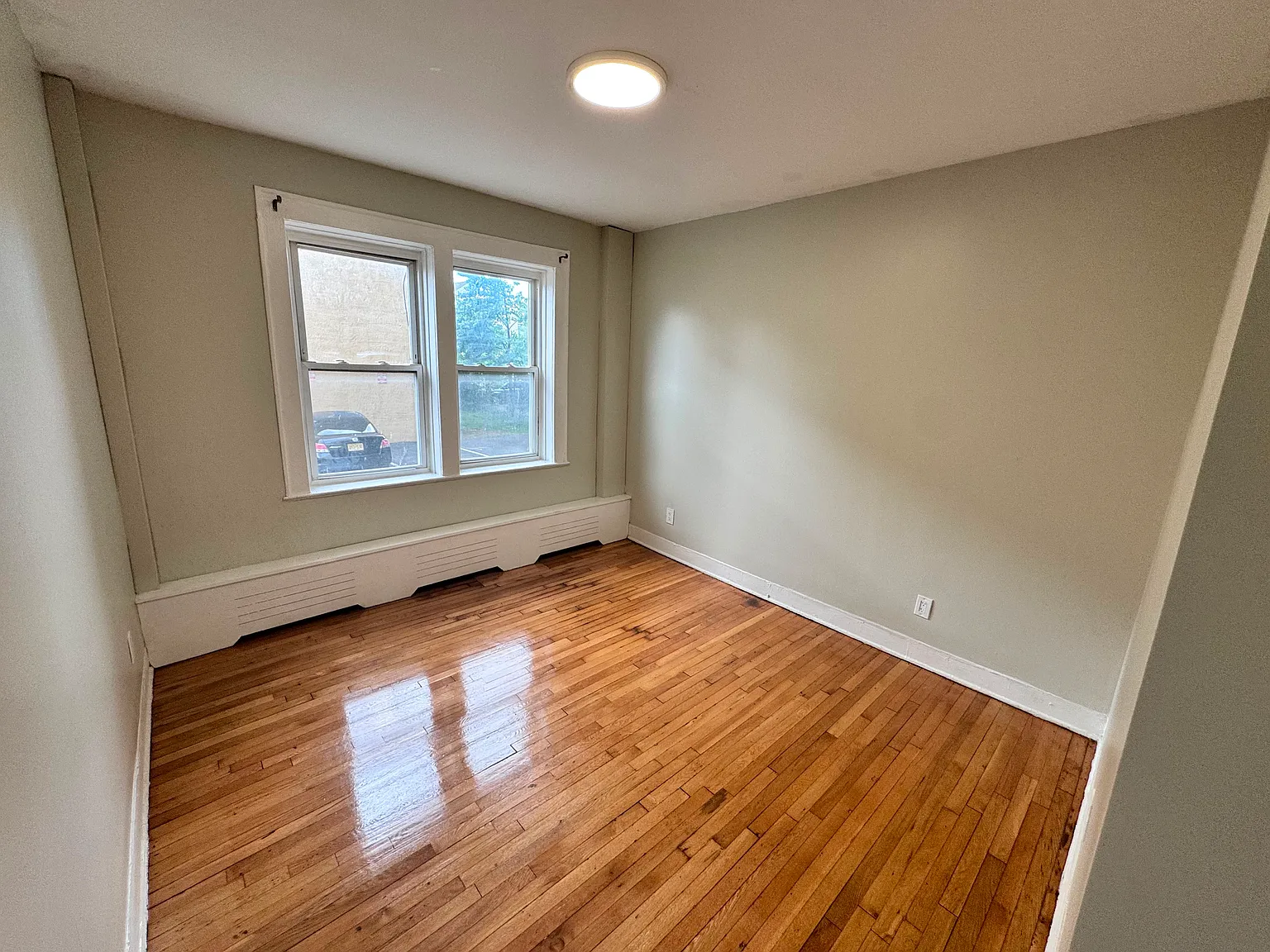 2 bed, $2,000 — Photo 4