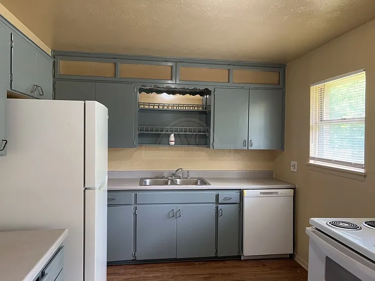 110 Bybee Ct — Photo 5
