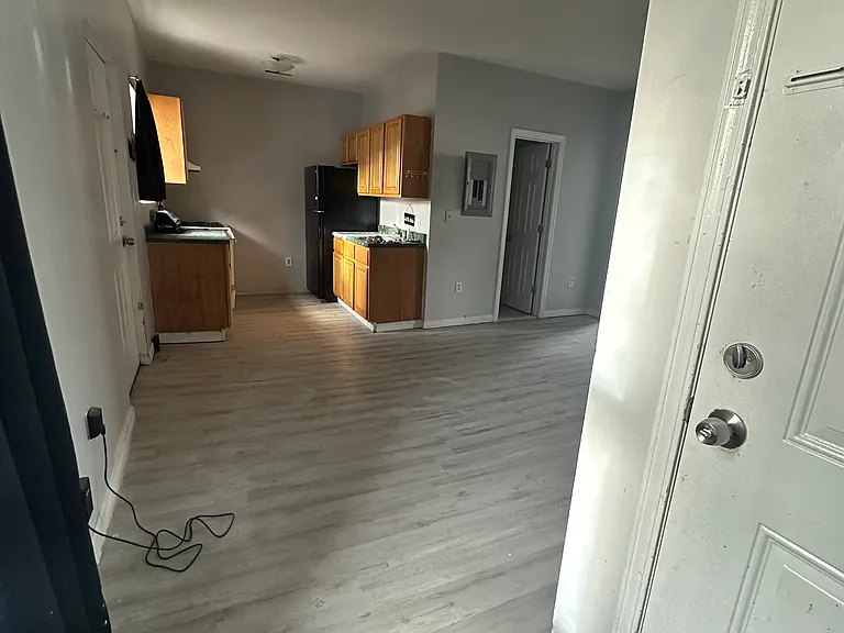 660 S Park St #2 — Photo 2