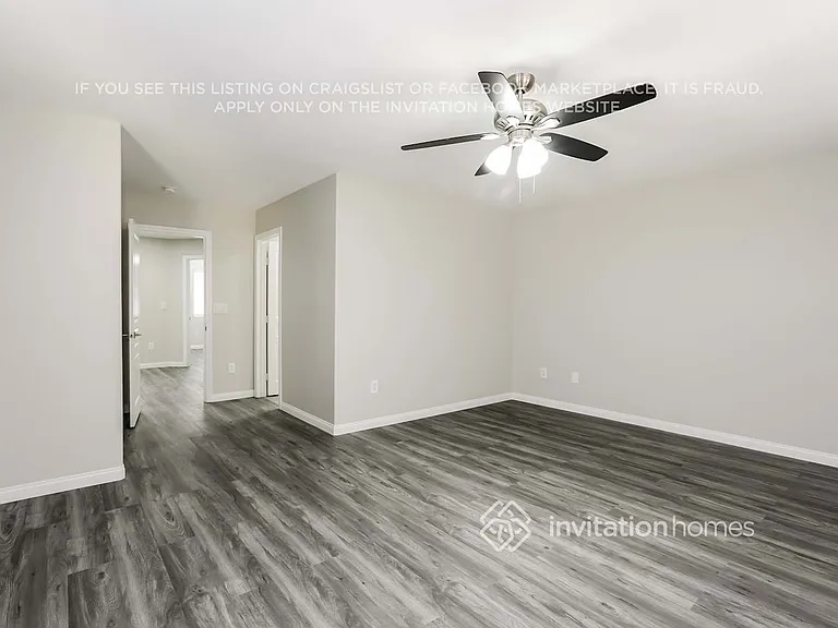 9378 Fort Defiance Ave — Photo 5