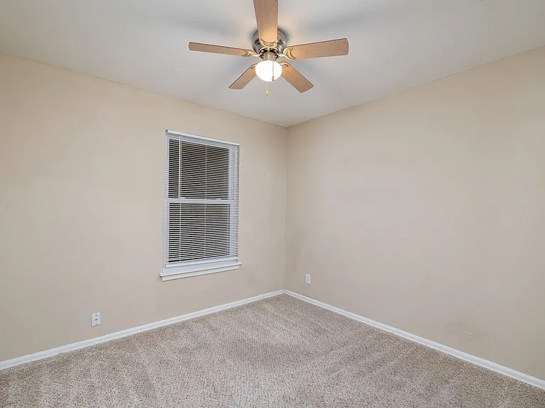 430 Demya Dr — Photo 8