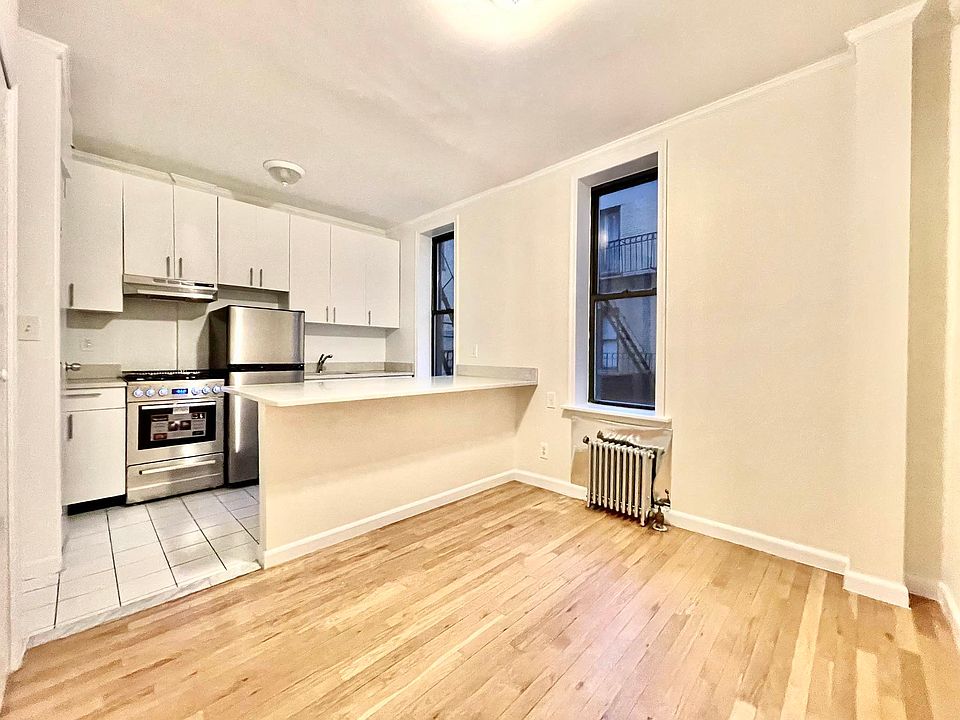 1st image of 305 W 45th St APT 5L