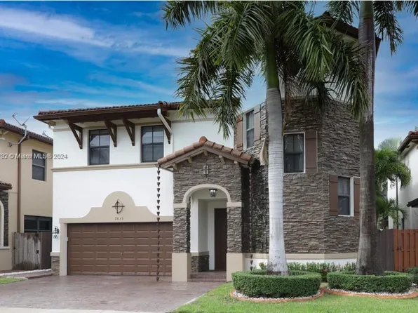 9835 NW 89th Ter, Doral, FL 33178