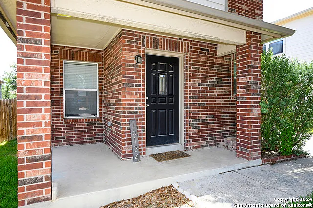 16134 Branching Oaks — Photo 2