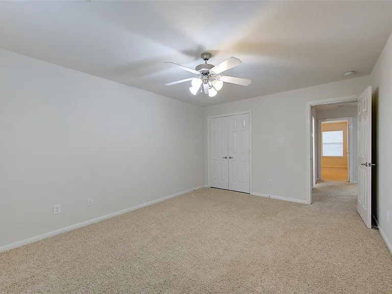 1903 Hampton Lakes Ct — Photo 22