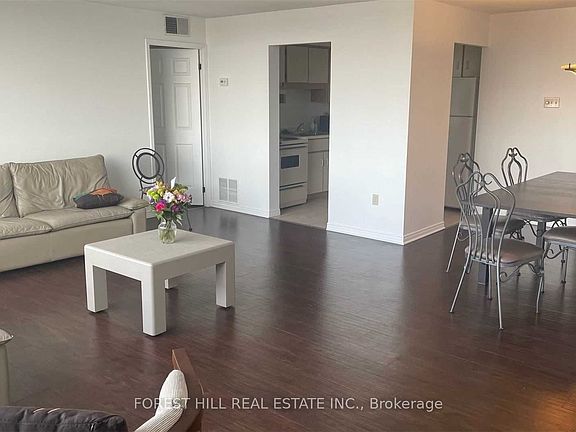 5th image of 695 Richmond St #1111
