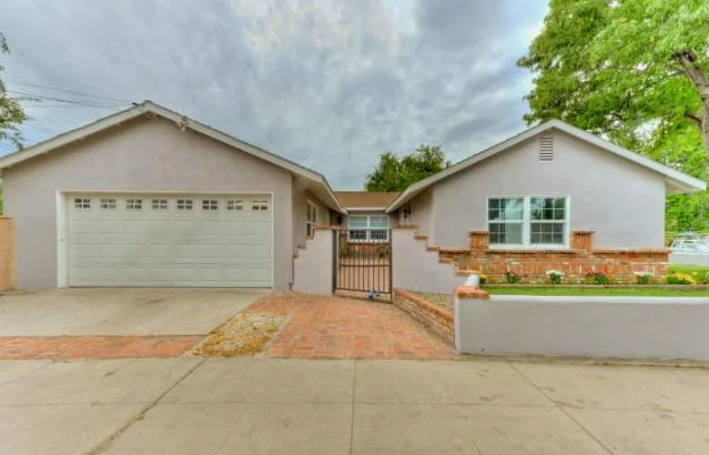 3 bed, 1549 sqft, $4,250 — Photo 2