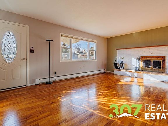 5th image of 1313 Meadow Ln Ave