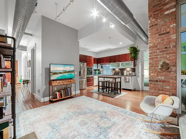 650 Montgomery Street image 13 of 33