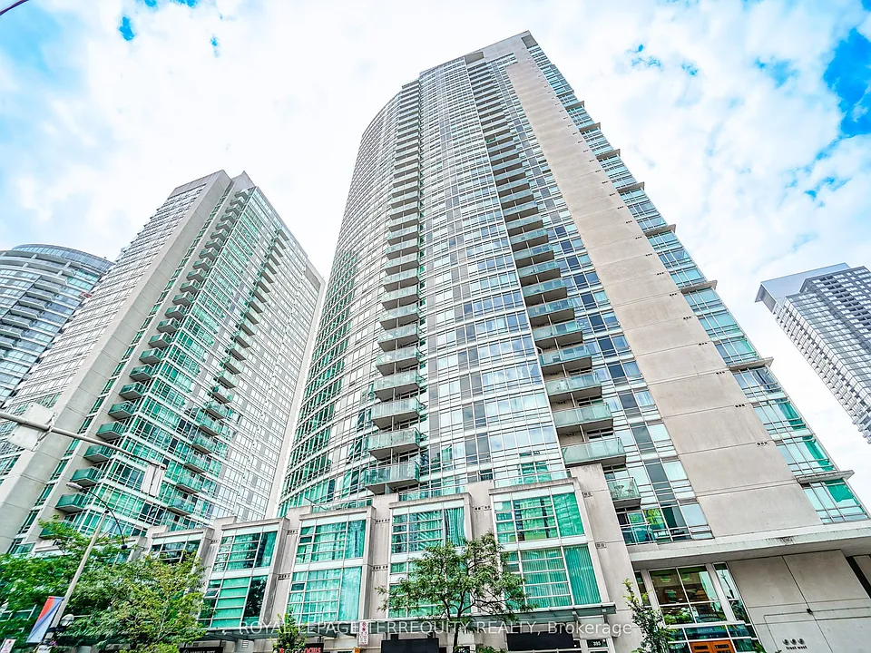 397 Front St W #2907
