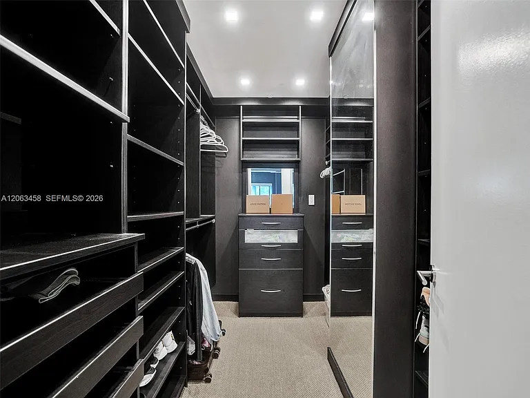 6103 Aqua Ave #107 — Photo 28