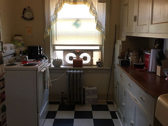 4th image of 3059 S Kinnickinnic Ave APT 6