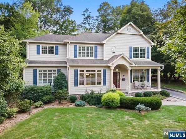 36 Snyder Ave, Ramsey, NJ 07446