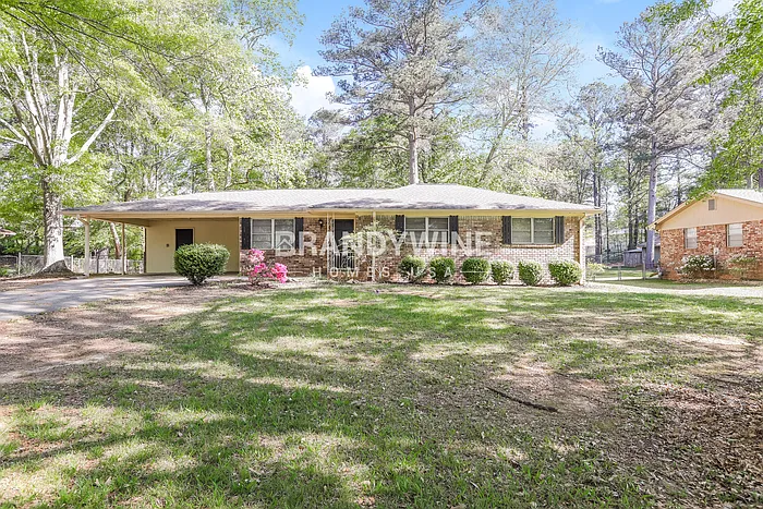 3 bed, 2.0 bath, 1293 sqft, $1,839 — Photo 2