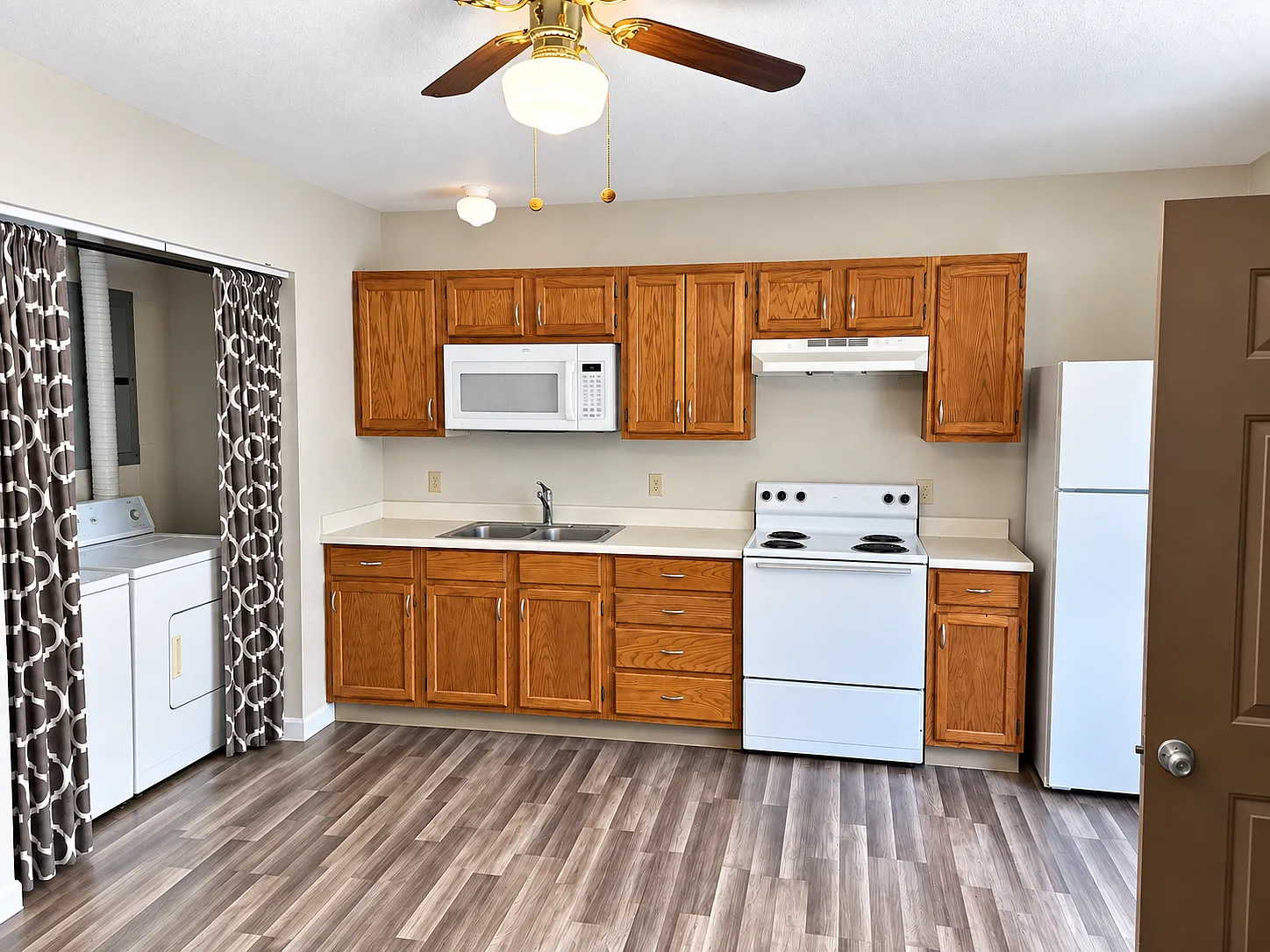 1 bed, 600 sqft, $900 — Photo 2