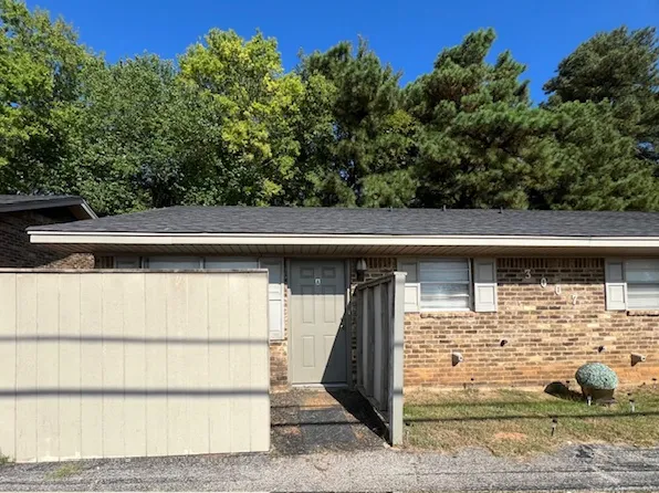 3007 Dundee Rd #A, Longview, TX 75604