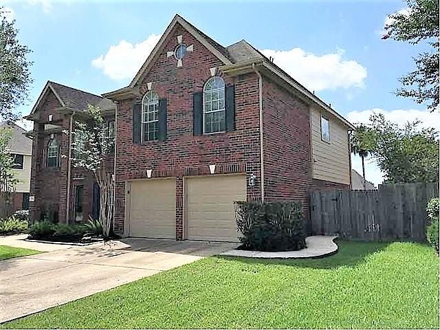 1st image of 3508 Pine Tree Dr