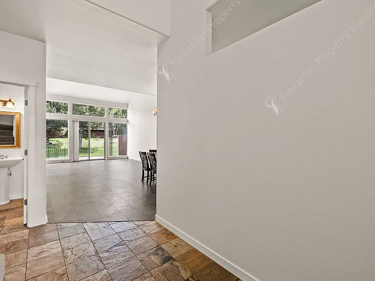 1277 Highland View Loop — Photo 5