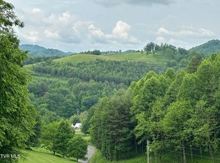 8 High Country Rd, Butler, TN 37640