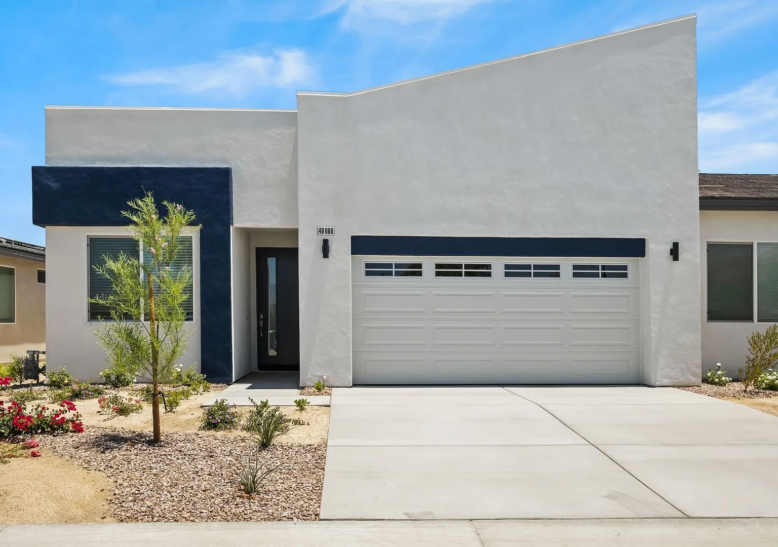 New Home in Gated Indian Palm Country Club — Photo 1
