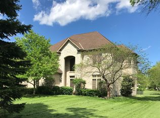 2250 Hanlon Rd, Libertyville, IL 60048