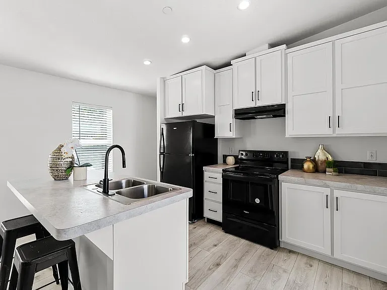 8368 Madison Ave — Photo 8