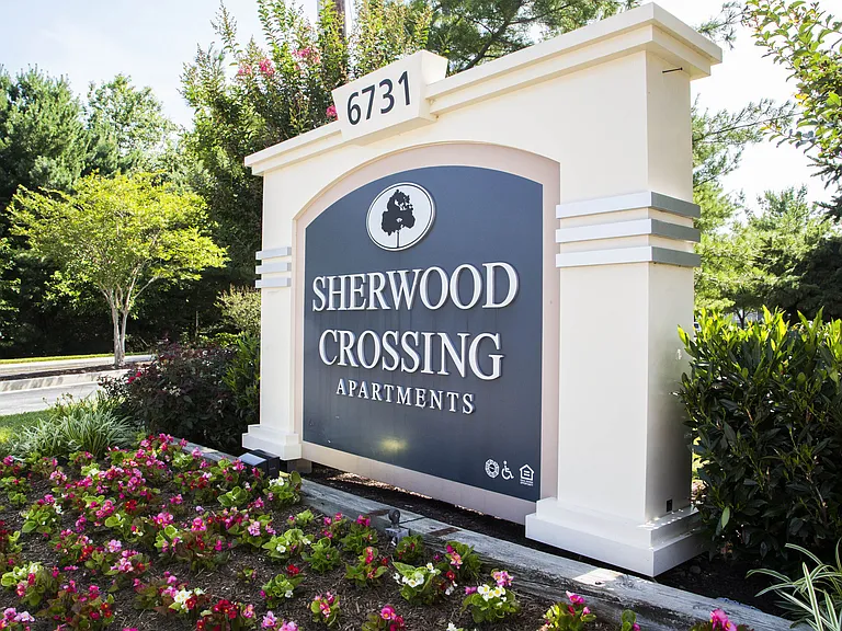 Sherwood Crossing — Photo 29