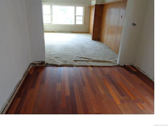 3rd image of 336 Commonwealth Ave
