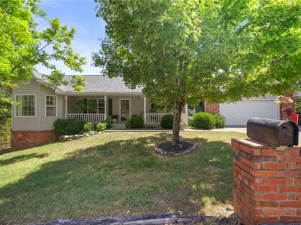 1 Narrows Dr, Holiday Island, AR 72631