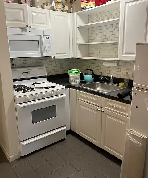 929 Lombard St #206 — Photo 3