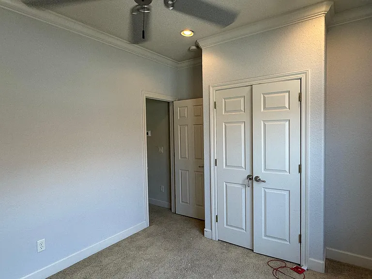241 Inverrary Dr — Photo 11
