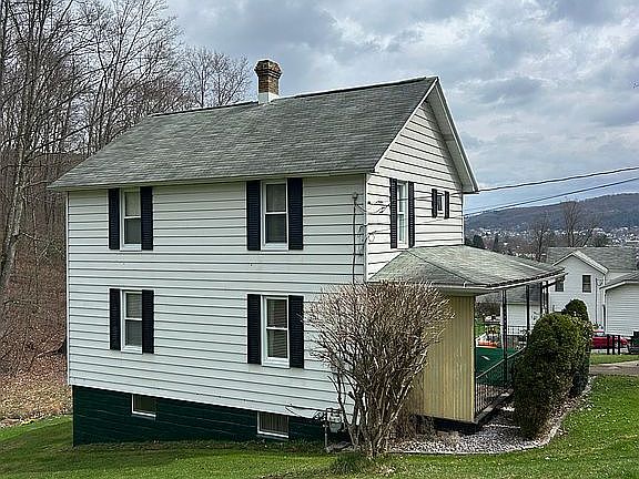 2nd image of 7965 Laurel Mill Rd