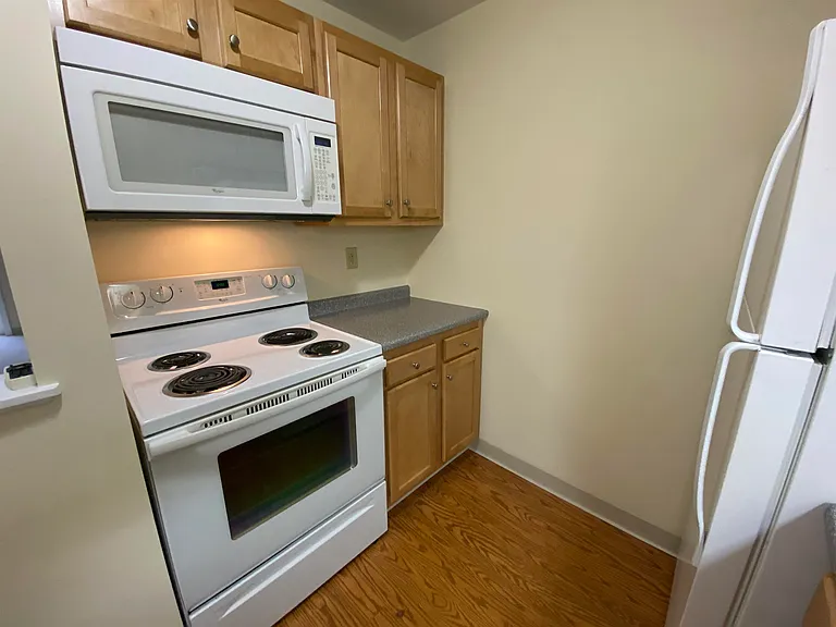 101 Eastern Ave #302 — Photo 9