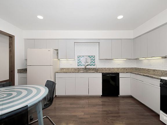 4th image of 192 Westminster Way