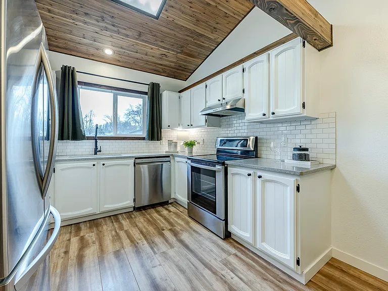 305 Country Club Rd — Photo 19