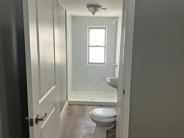 1129 S Broad St #2R — Photo 10