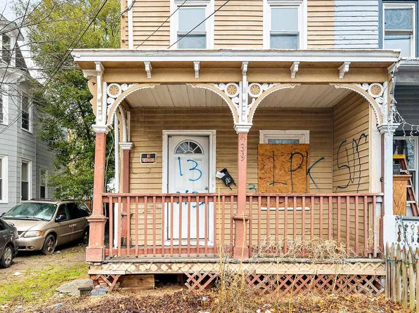 39 Cedar St, Bridgeton, NJ 08302