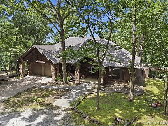 3rd image of 23342 E Horseshoe Bend Rd