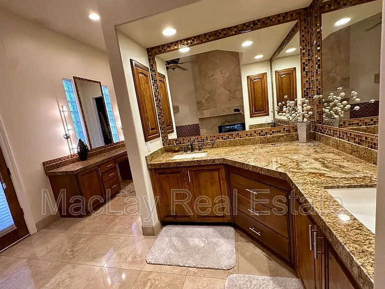 5711 W Linda Ln — Photo 25