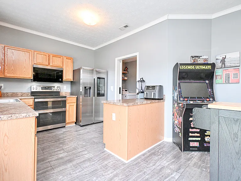 5469 Fairford Ct — Photo 18