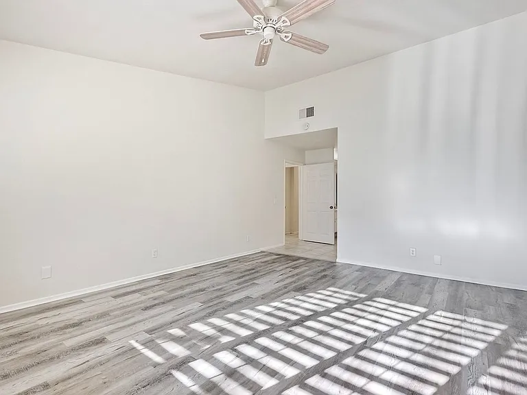 4131 Cyprus Island Ct — Photo 10