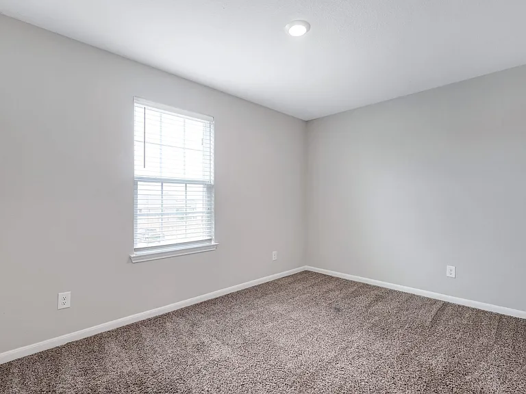 9226 Bennett Frst — Photo 21
