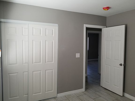 4th image of 4904 Pancho Villa Dr